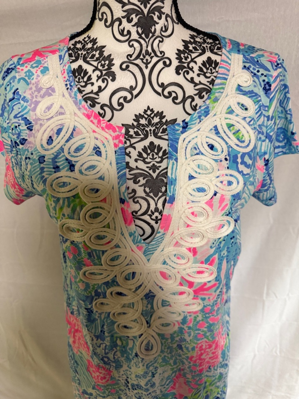 Lilly Pulitzer Brewster Shift Blue Tropical Print Dress with White Lace Trim - Picture 3 of 10